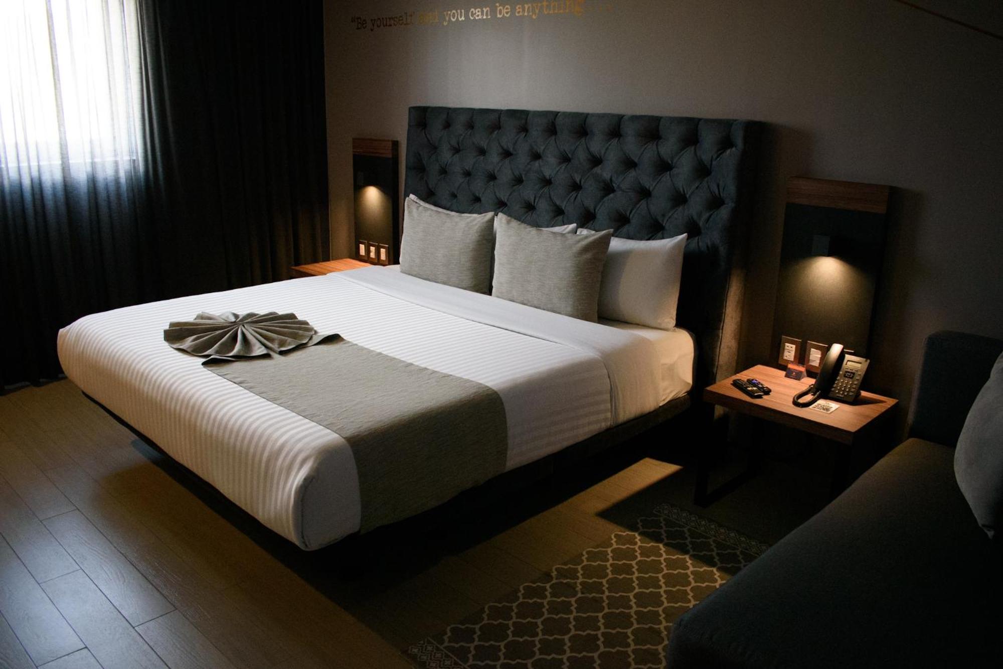 Bedford Hotel Jurica Екстер'єр фото
